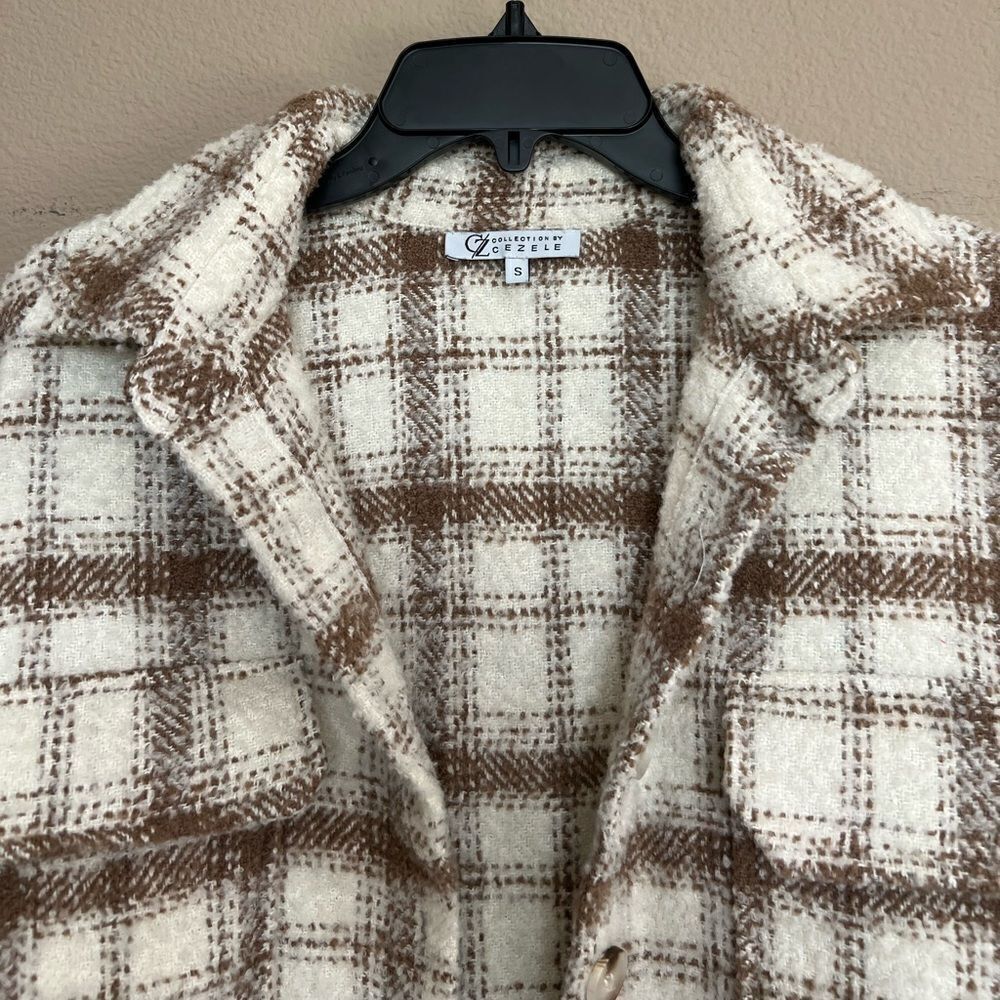 Oversized Beige Plaid Shacket - Picture 3 of 5
